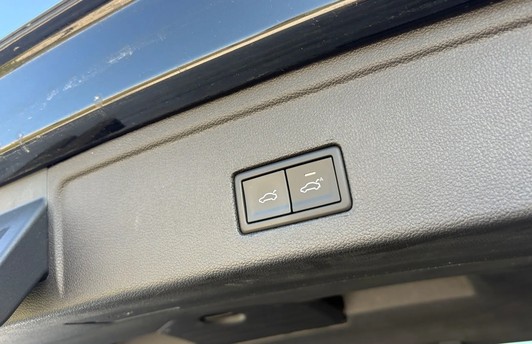 Zunanja slika - VW Touareg - V6 TDI BMT R-Line ... - 14