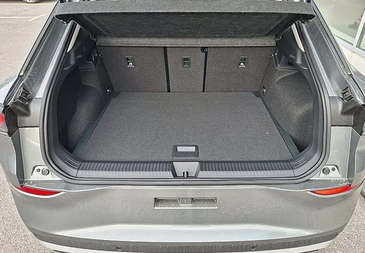Zunanja slika - Volkswagen T-Roc - 1.5 eTSI R-line DSG 110  150 - 10