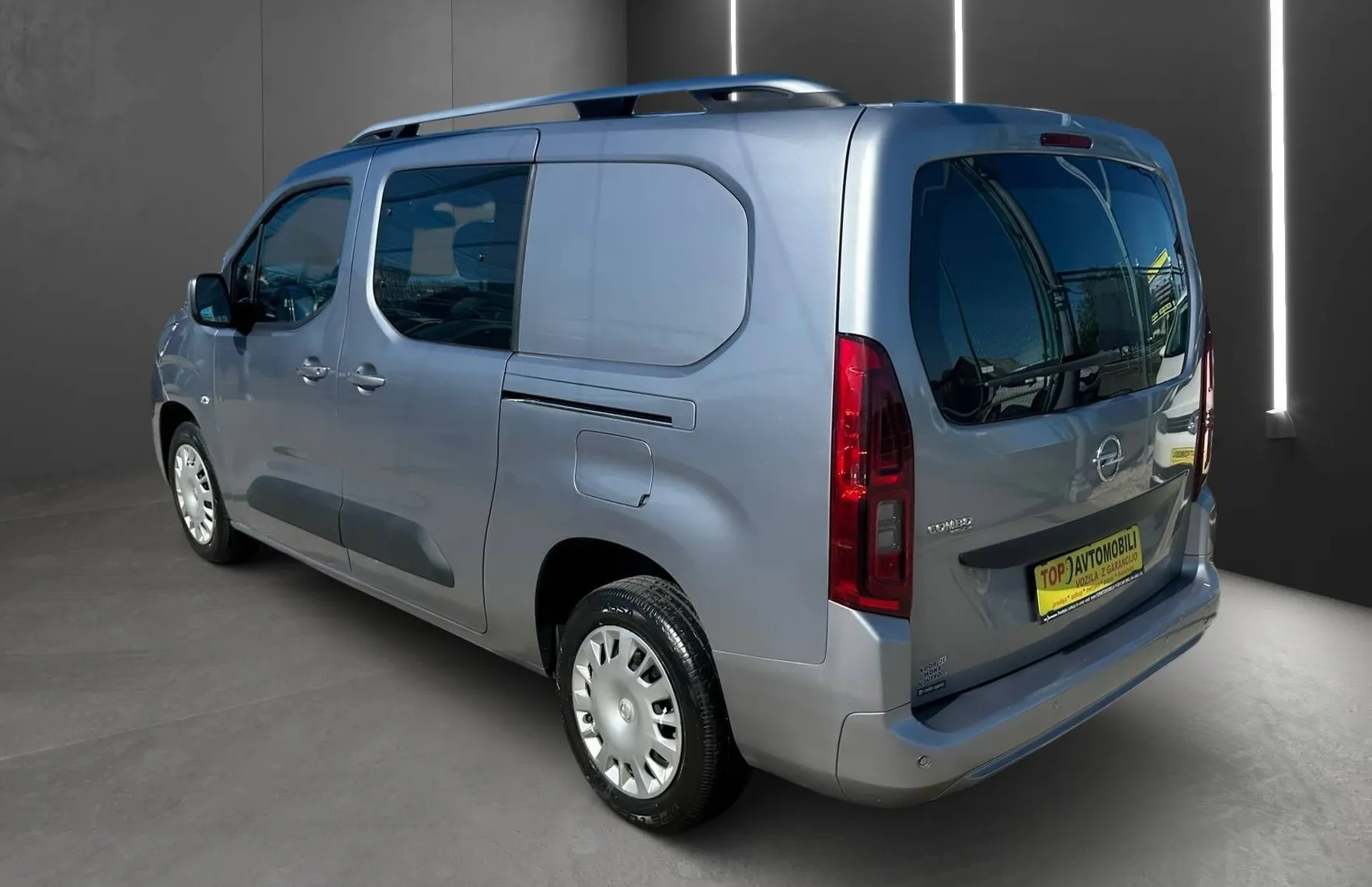 Zunanja slika - Opel Combo - CARGO 1.5 SLOVENSKI 1.LASTNIK TEMP PDC LINE ASIST. - 5