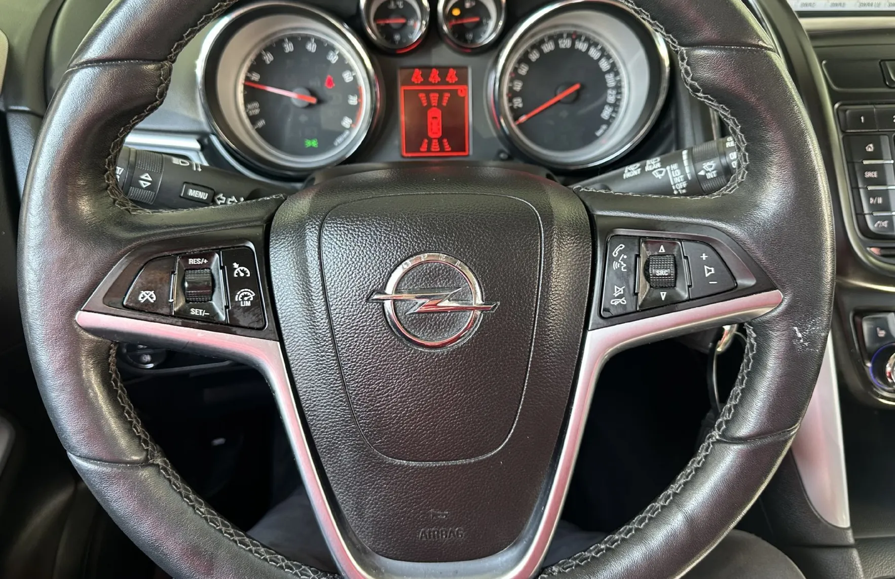 Zunanja slika - Opel Zafira - Tourer 1.4 Turbo.EMŠKI.NAVI.GRET.SEDEŽEV.5 SEDEŽEV - 4