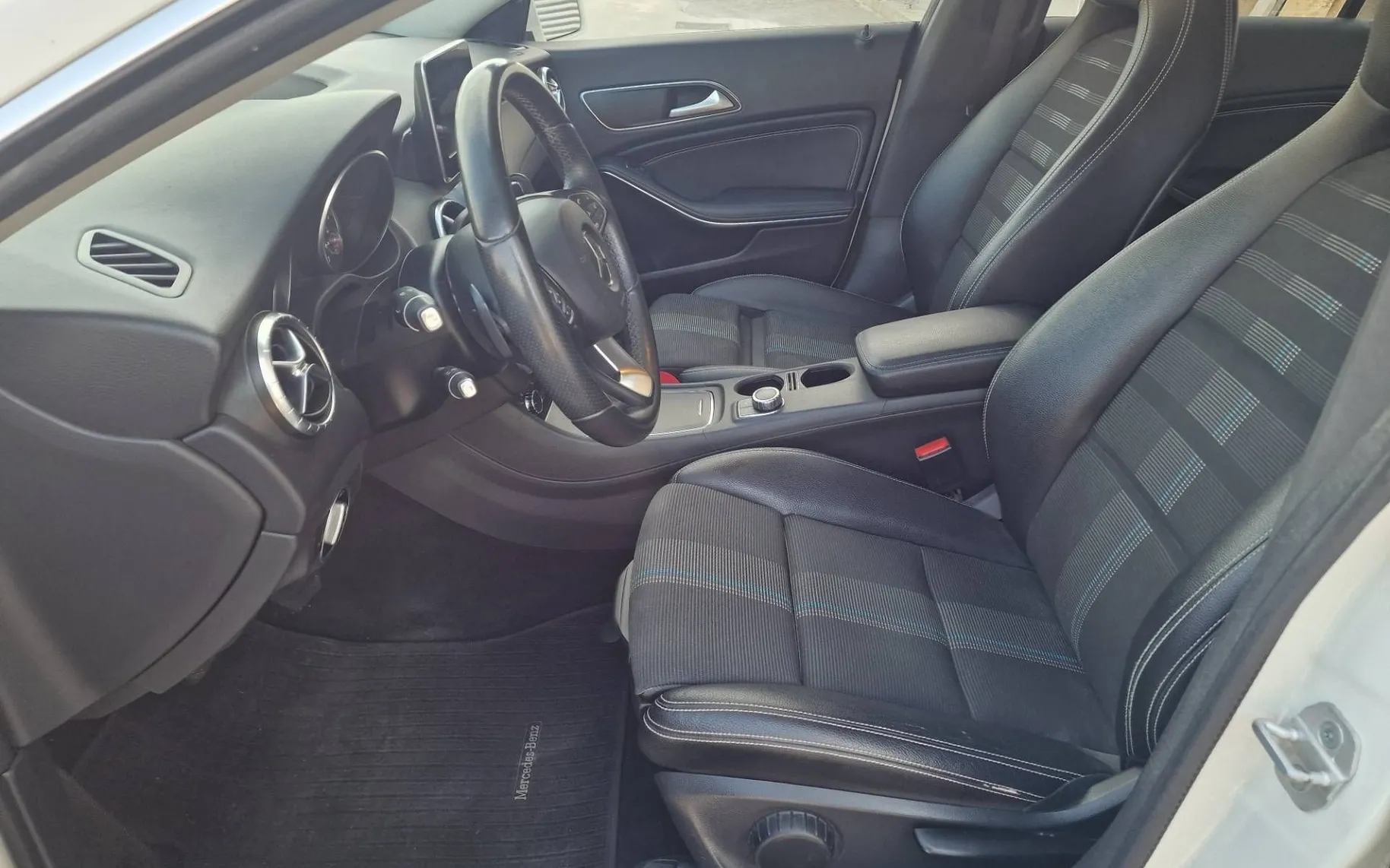 Notranja slika - Mercedes-Benz CLA Shooting Brake - 200 d AMG AUT.-F1 LED-XENON 2-LASTNIK KUP. V SLO.. - 8