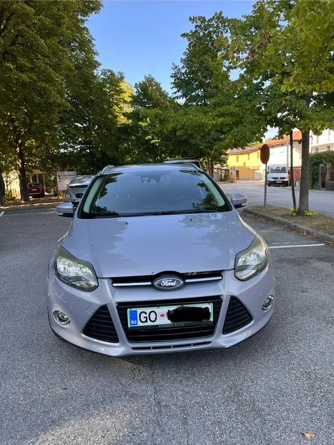 Zunanja slika - Ford Focus - Titanium - 2