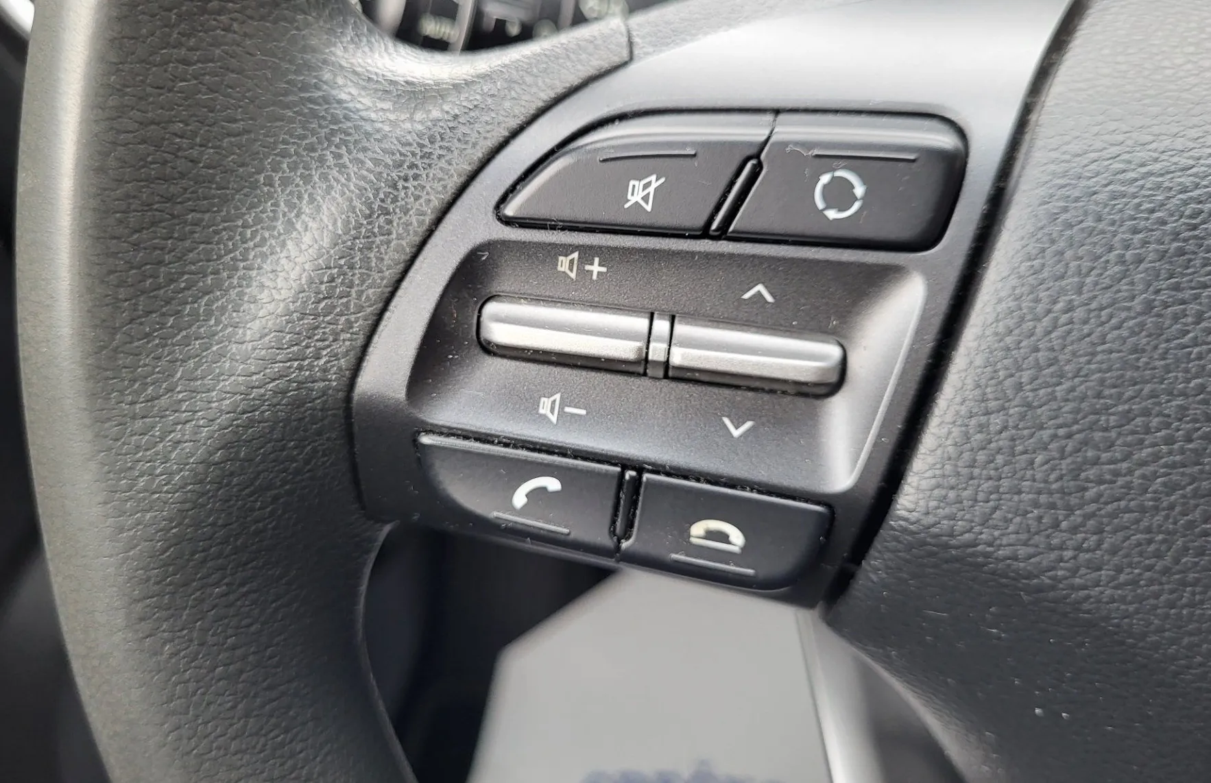Zunanja slika - Hyundai Kona - 1.0 T-GDI 120 slo-1last-servisira-ac-el.paket-... - 9