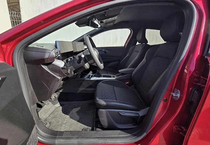 Zunanja slika - Renault Clio - 6 Techno TCE115 +Varnost in Parkiranje+18col - 8