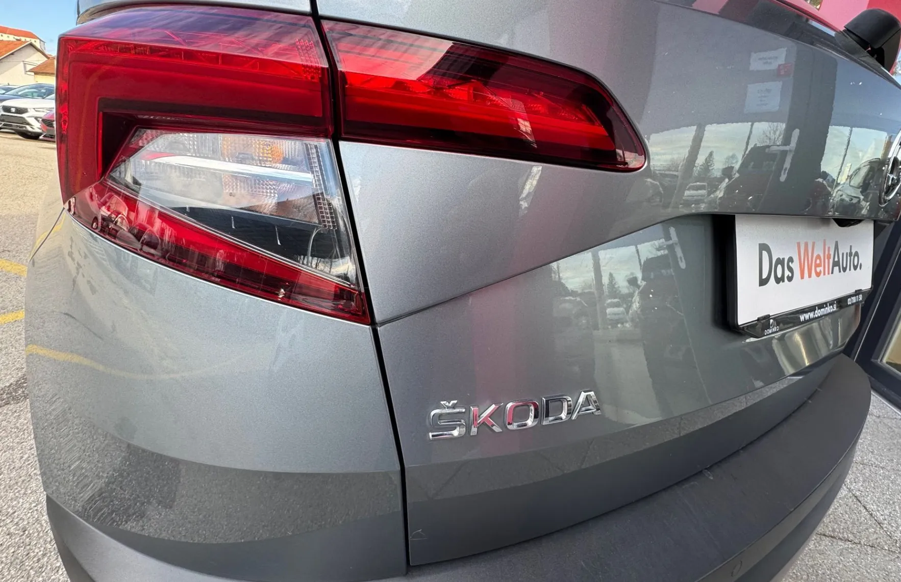 Zunanja slika - Škoda Karoq - Style 1.6 TDI DSG - 9