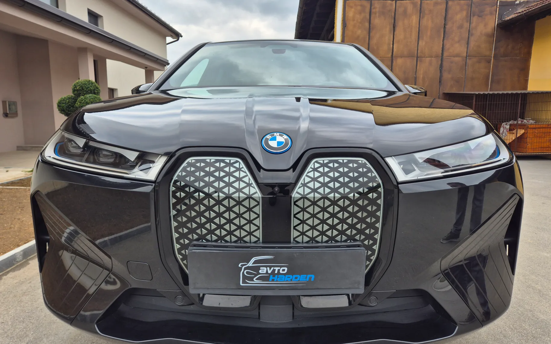Zunanja slika - BMW iX - xDrive40 Sport - 7