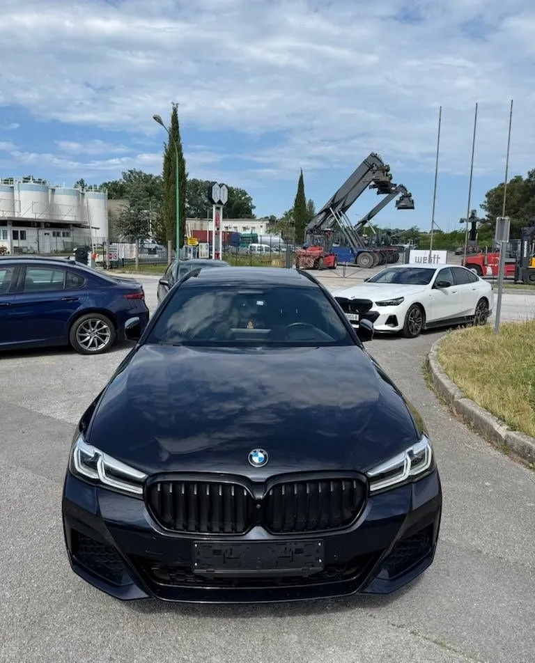 Zunanja slika - BMW serija 5 Touring: - 530e xDrive M VELIKO OPREME - 3