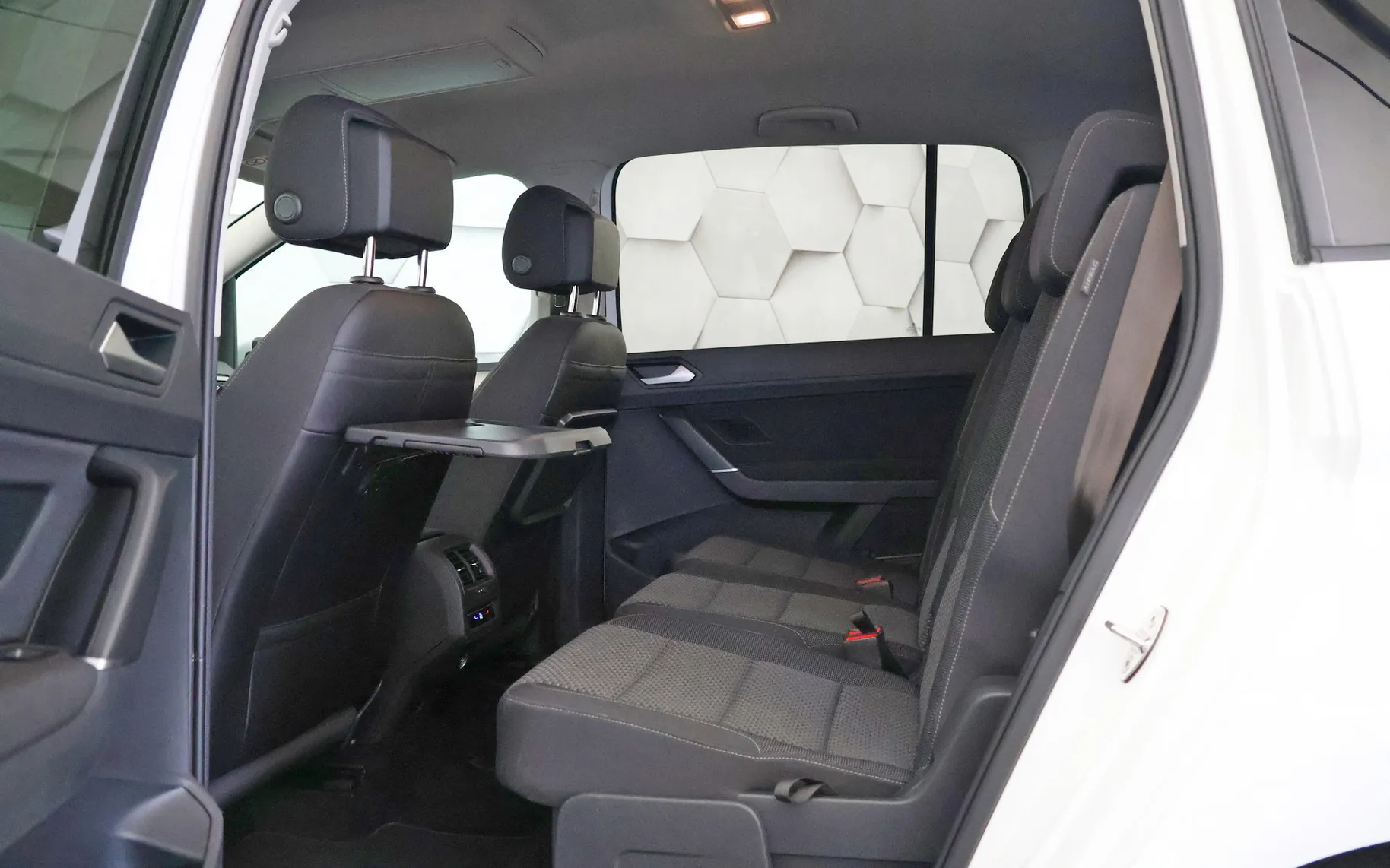Zunanja slika - VW Touran - 2.0 TDI DSG Family 150KM - 10