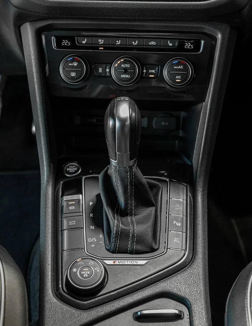 Zunanja slika - VW Tiguan Allspace - 2.0TSI-R LINE-7SED-HEAD UP-PANO-360-ACC-NAVI-USNJ - 15