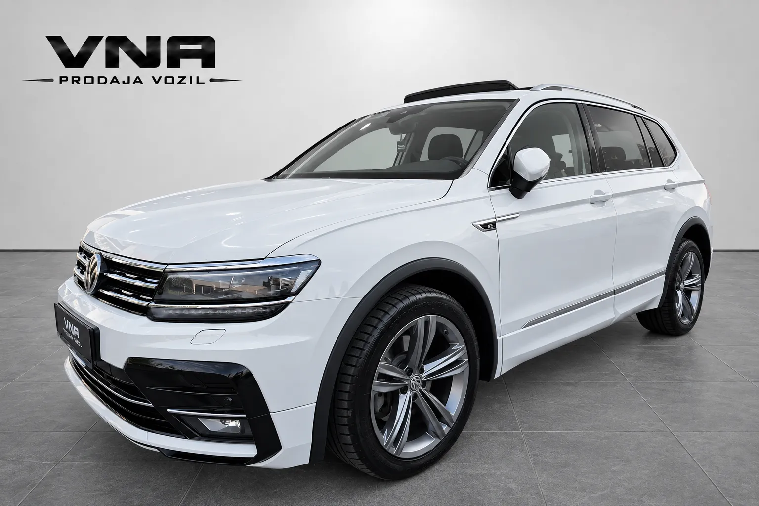 Zunanja slika - Volkswagen Tiguan Allspace - 4motion 2.0 TSI BMT R-LINE DSG |PANORAMA|7-SED|TOP - 1