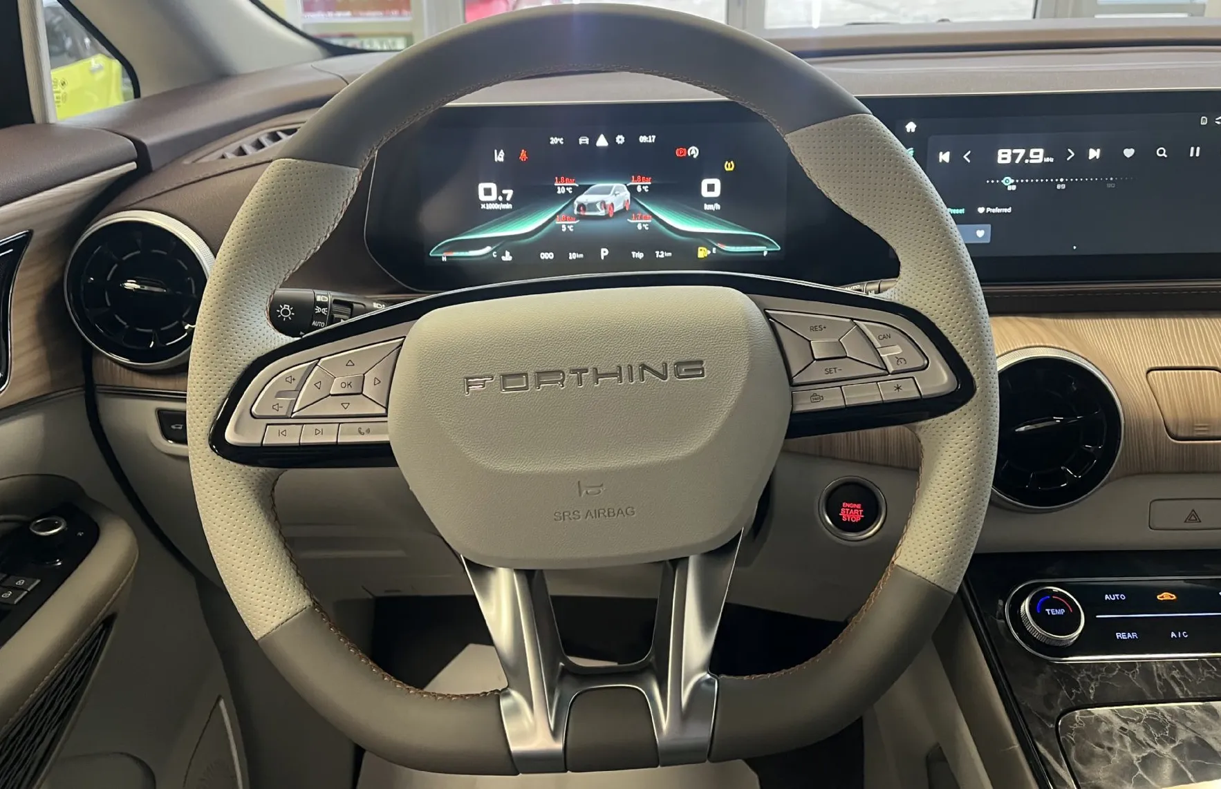 Zunanja slika - Forthing Forthing U Tour - U-Tour BENCINSKI 1.5 T. 174 KM . ADAS NOVO PRI NAS - 13