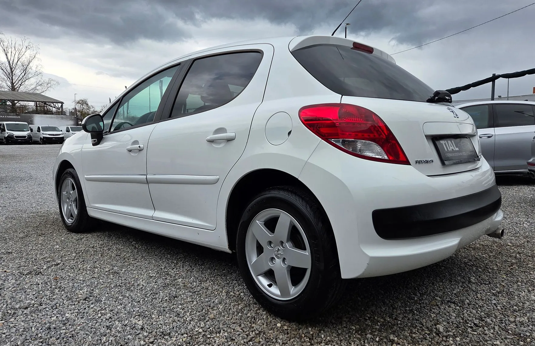 Zunanja slika - Peugeot 207 - 1.4 VTI-SLO-1LASTNIK-AVT.KLIMA-PANORAMA-ALU-LED... - 7