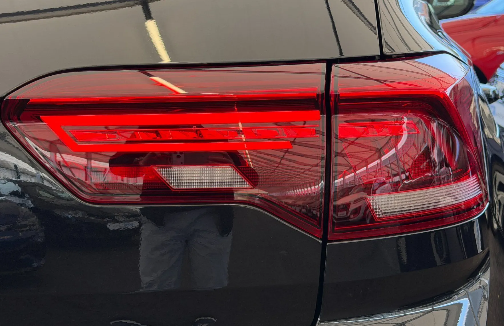 Zunanja slika - Volkswagen T-Roc - Style 1.5 TSI DSG - KAMERA - ACC - LED - MRTVI KOT - 5