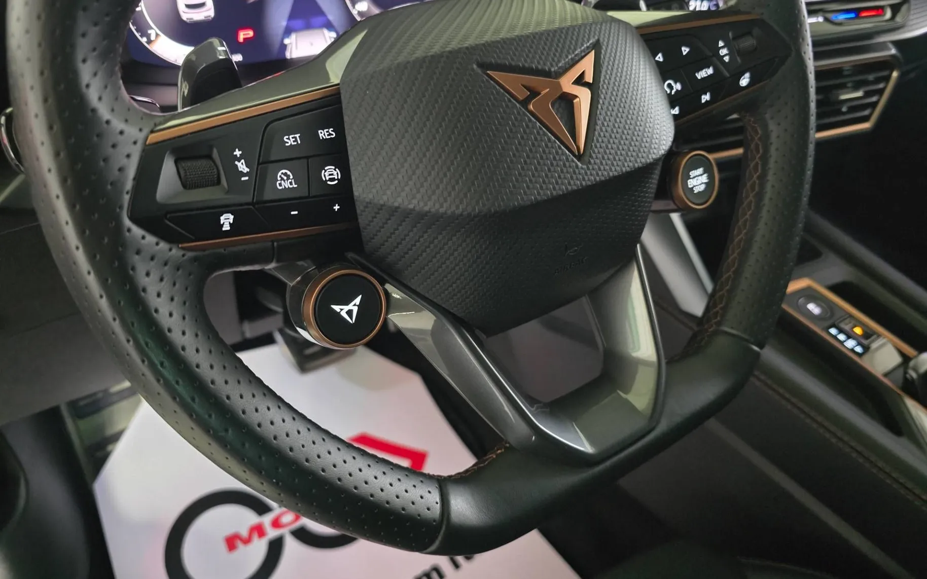 Notranja slika - Cupra Formentor - 1.5 eTSI DSG - Matrix.360kam.Sennheiser.DCC.ALU19 - 12