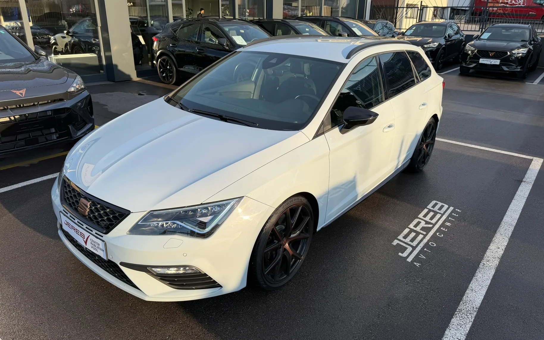 Zunanja slika - Seat Leon - 2.0 TSI 221KW DSG CUPRA ST 4WD - 6