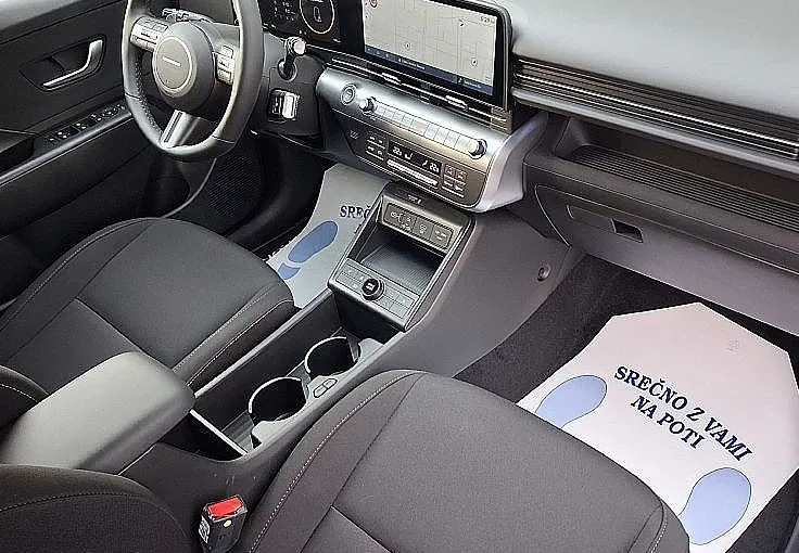 Zunanja slika - Hyundai Kona - 1.6 GDI   hibrid Premium DCT KOT NOV - SAMO 104km - 10