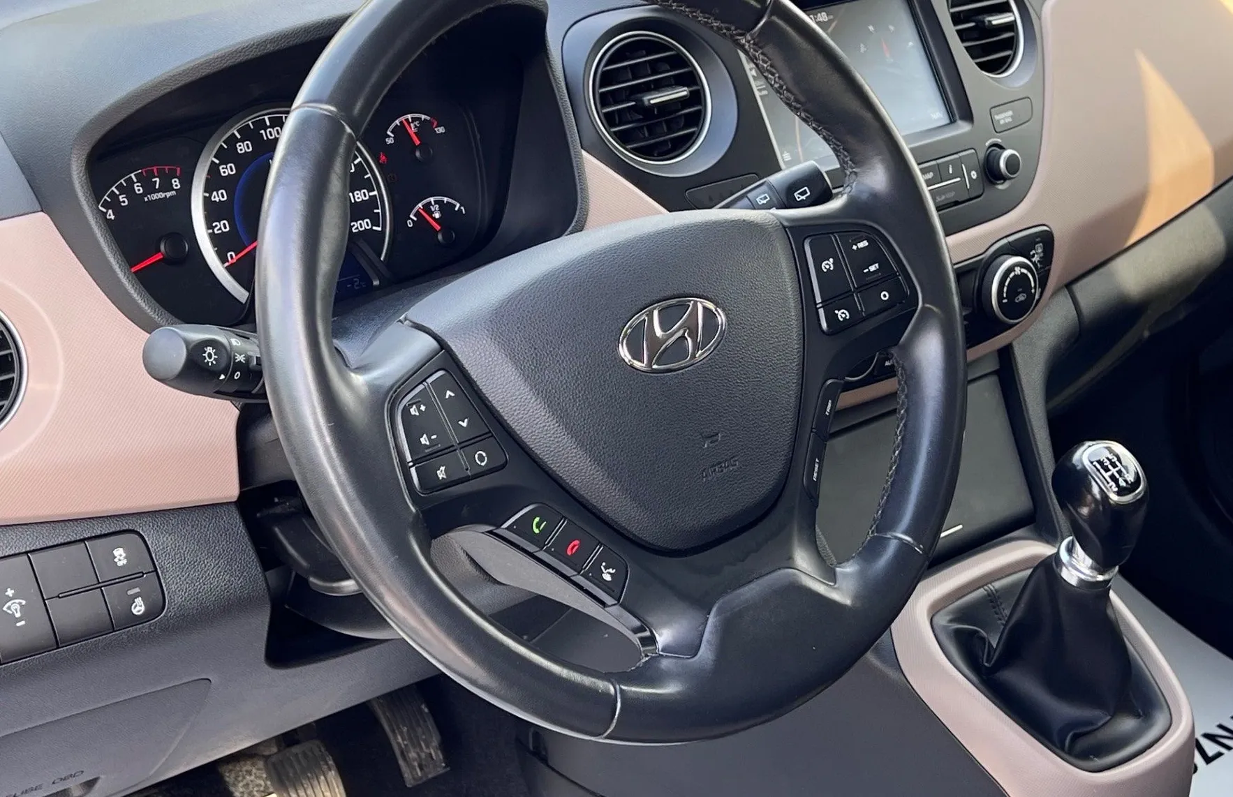 Zunanja slika - Hyundai i10 - 1.25+NAVI+ALU+LED+PDC+SLO - 11