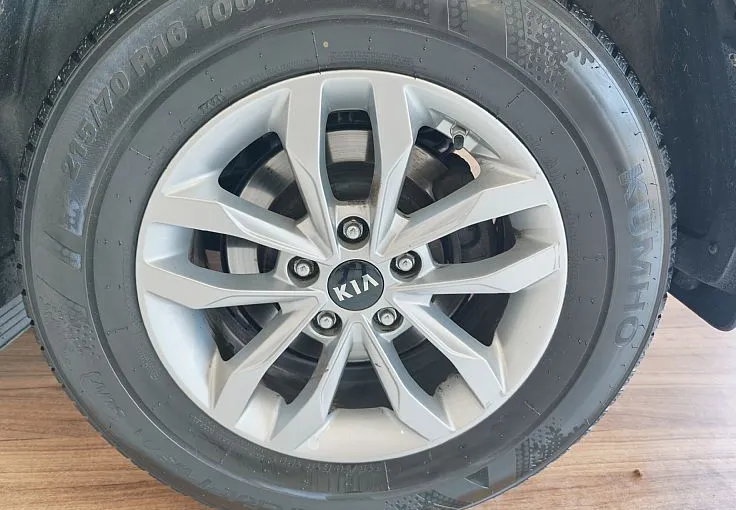 Zunanja slika - KIA Sportage - 1.6-SLO-KAMERA-DAB-APPLE-ANDROID-LINE ASSIST-VIDEO - 4