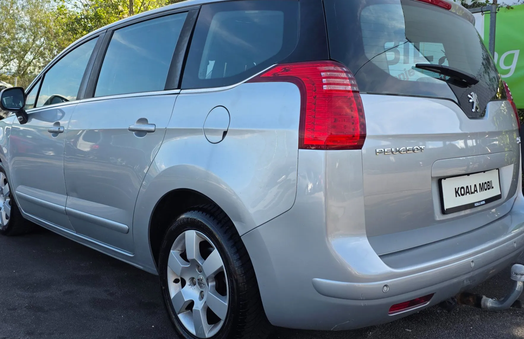 Zunanja slika - Peugeot 5008 - Premium 1.6 HDi FAP 7SEDEŽEV-KLIMA-ALU PLATIŠČA - 6
