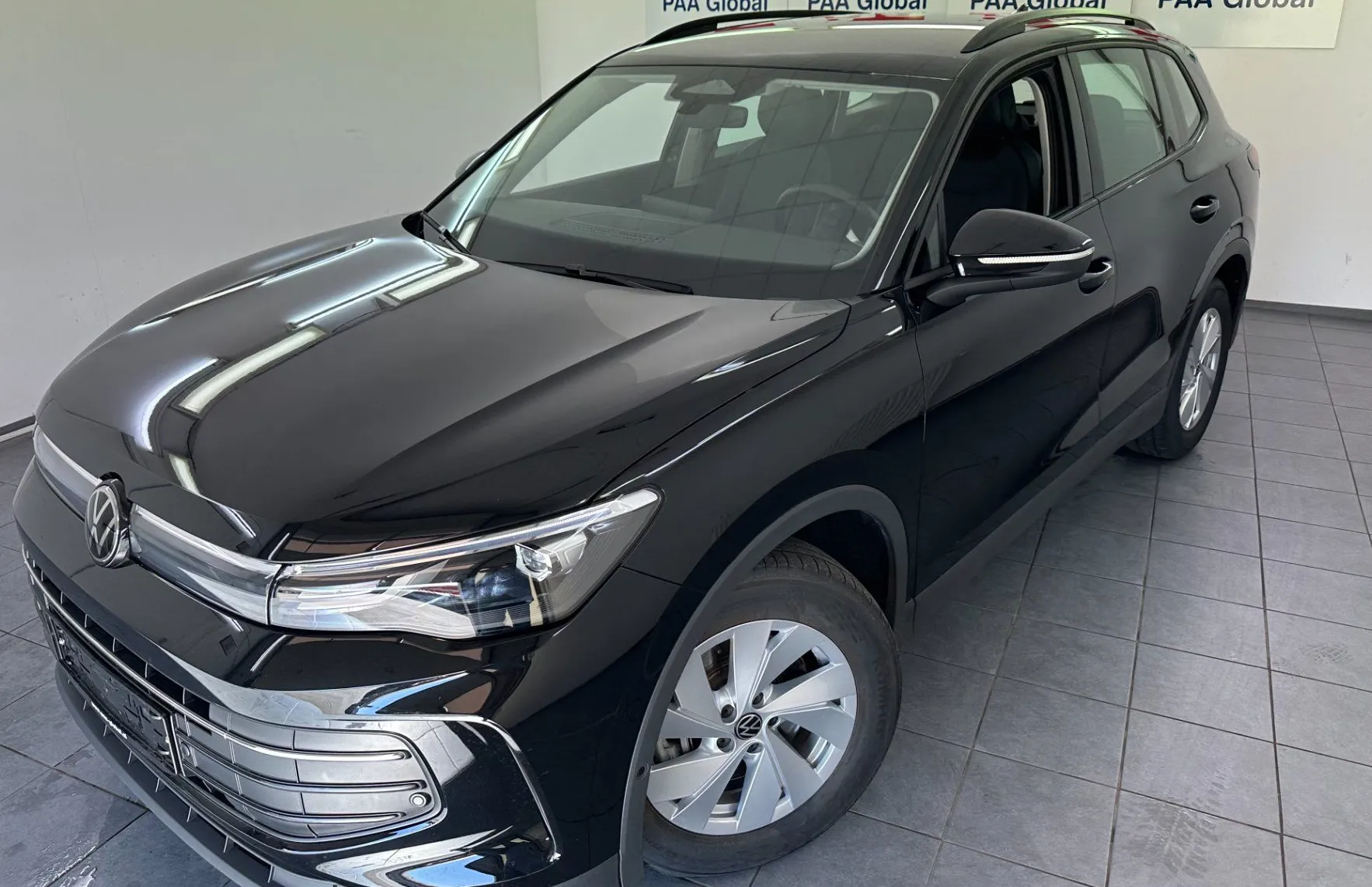 Zunanja slika - Volkswagen Tiguan - 2.0 TDI DSG Life 110kW.KAMERA.NAVI.LED.ACC.TOP - 1