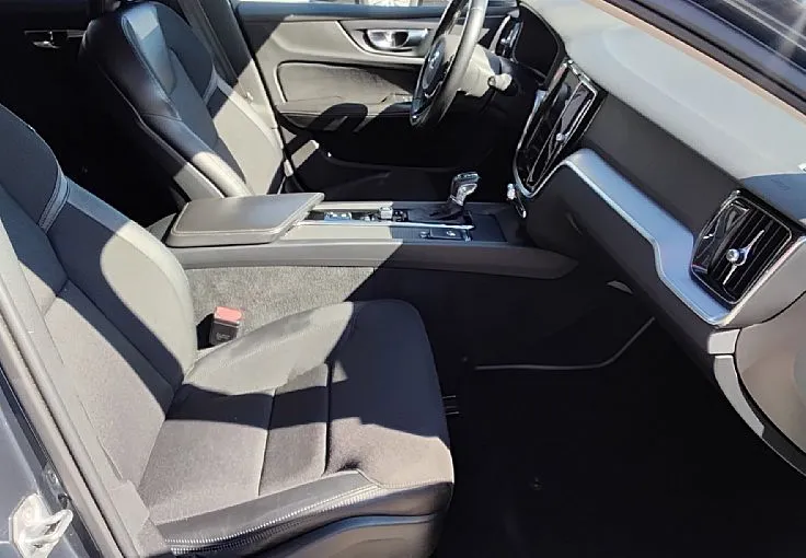 Zunanja slika - Volvo V60 - D3 Business Plus Avt. - 7