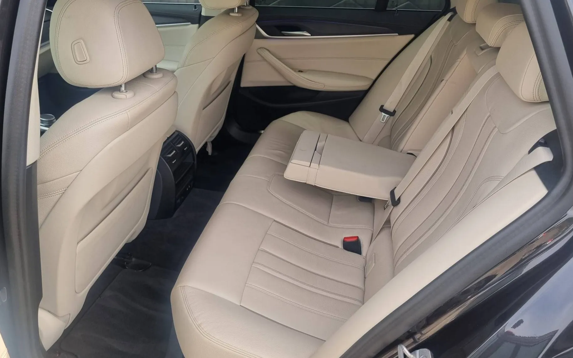 Zunanja slika - BMW Serija 5 - Touring: 530d xDrive-Luxury-Usnje-LED... - 12