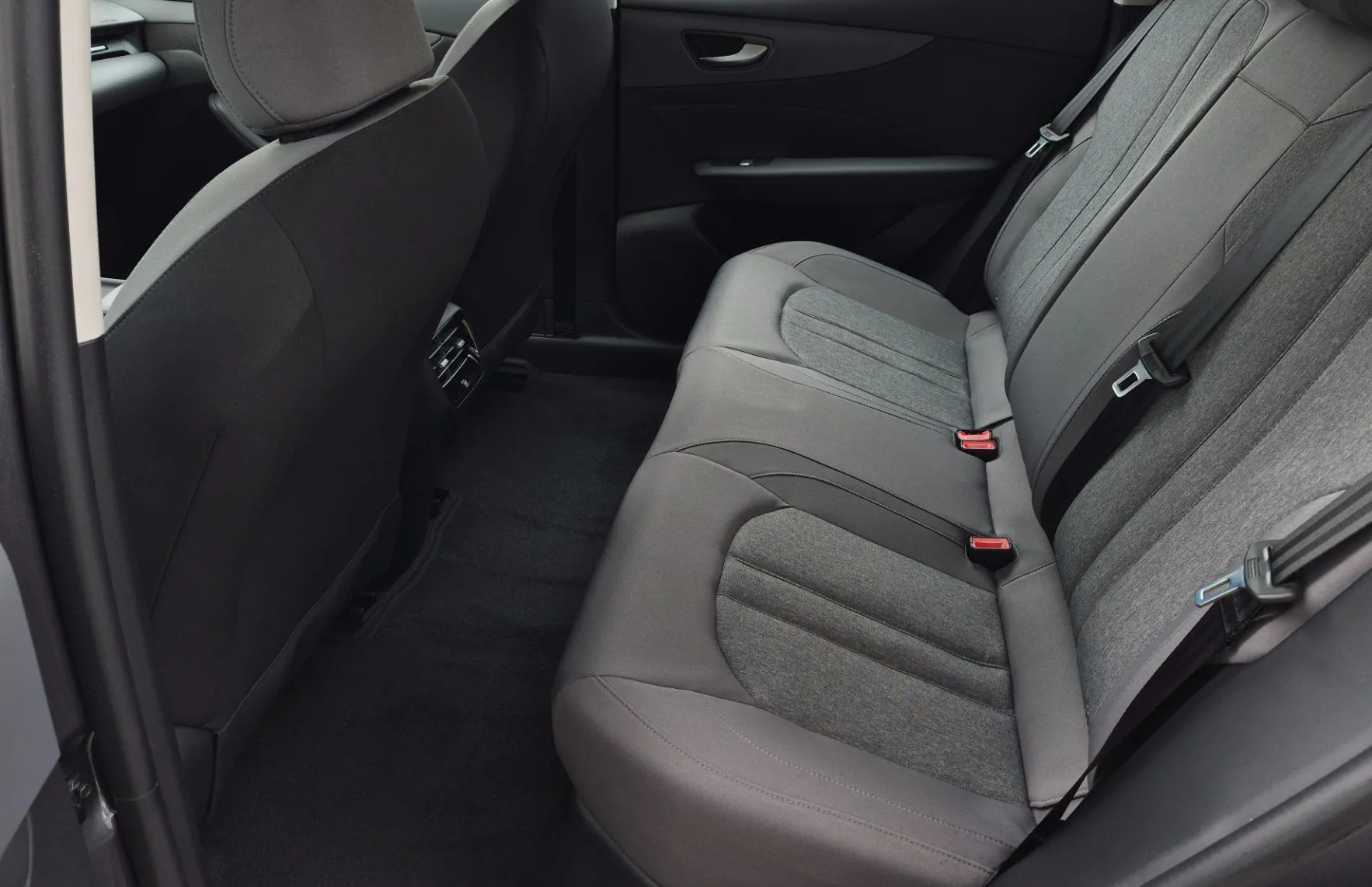 Zunanja slika - MG MGS5 EV - Comfort 64 kWh - 12
