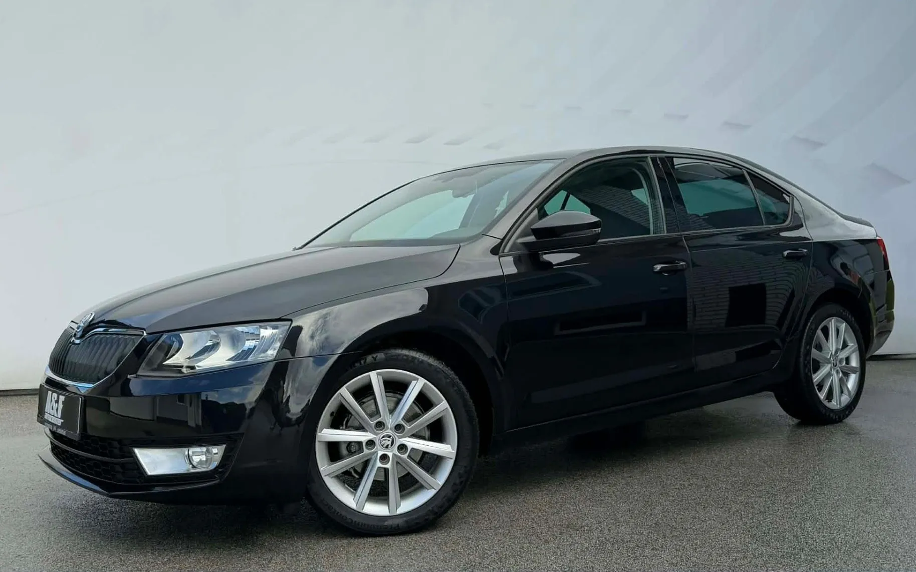Zunanja slika - Škoda Octavia - 1.6 TDI-RS-185.000km-LIZING ZA TUJCE-ODLIČEN... - 1