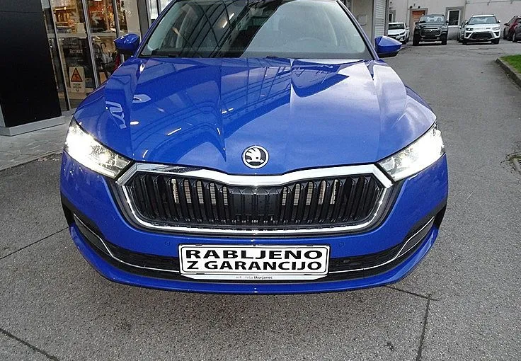 Zunanja slika - Škoda Octavia - Estate Style 2.0 TDI -VIRTUAL -AVTOMATIK -KLJUKA - 2
