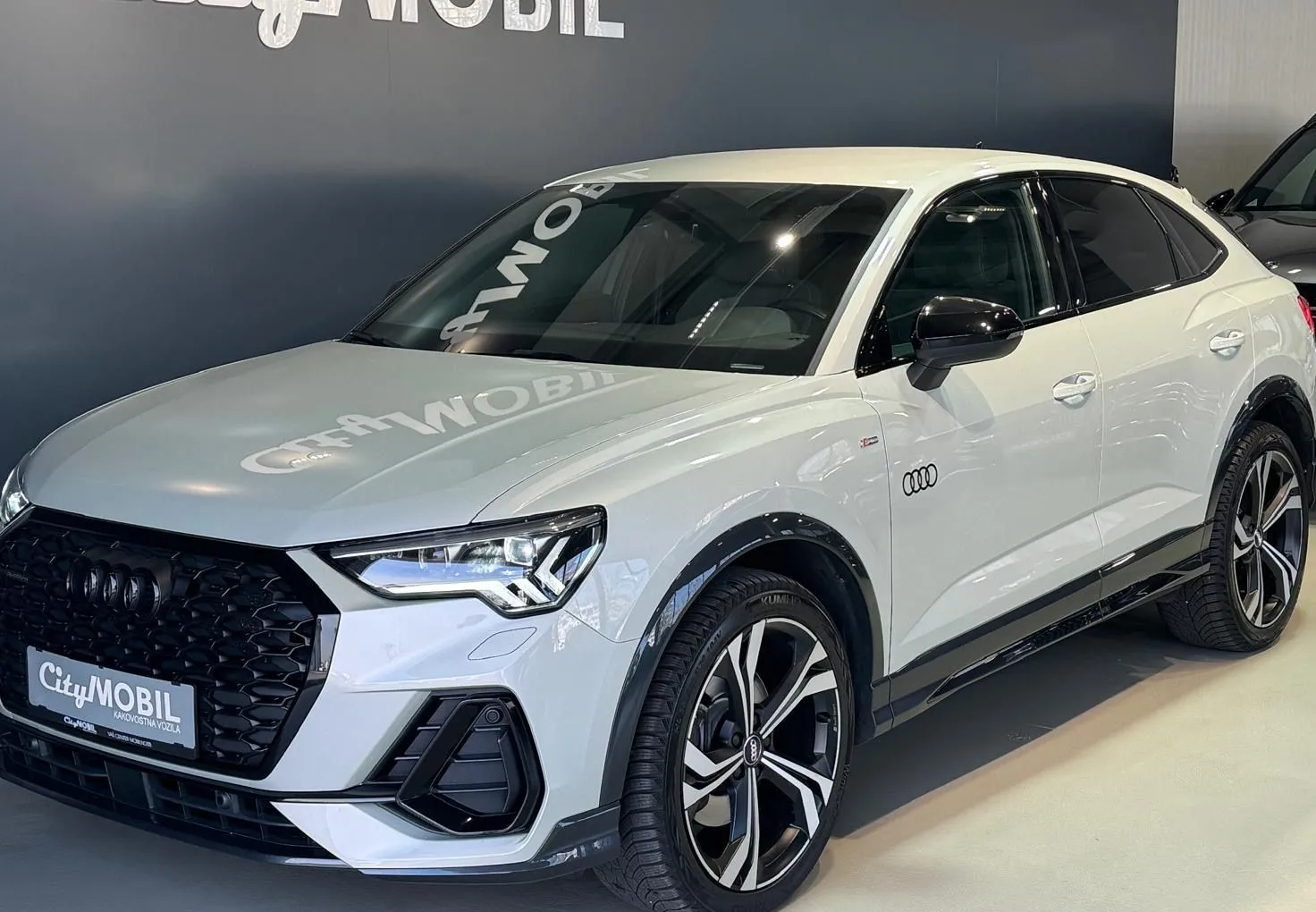 Zunanja slika - Audi Q3 - Sportback 45TFSI-QUATTRO-S LINE-EDITION1-RADAR-LANE-VIRTUAL - 4