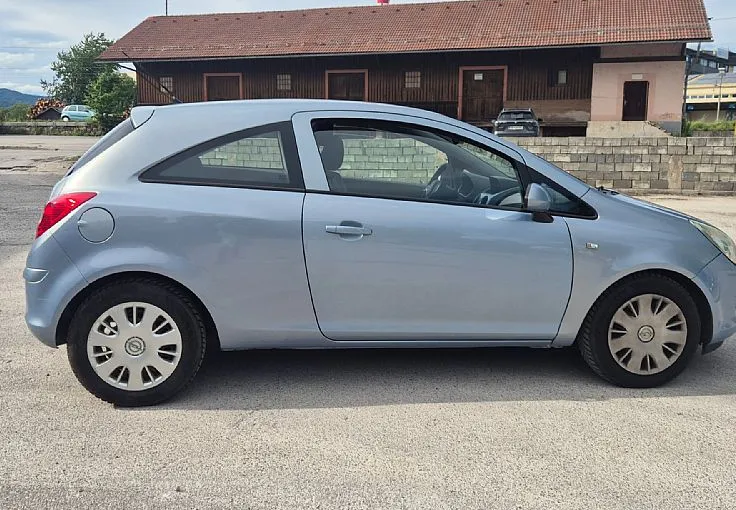 Zunanja slika - Opel Corsa - 1.2 16V + BREZ POLOGA - 4