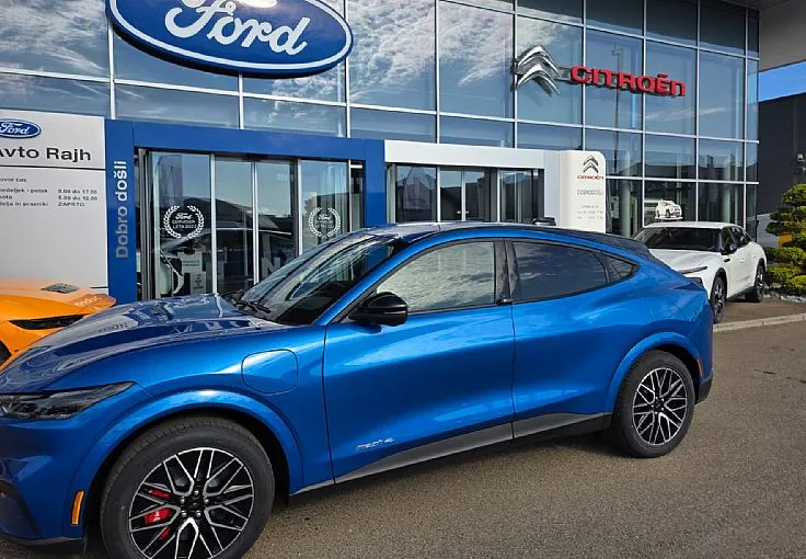 Zunanja slika - Ford Mustang Mach-e - Mustang 4x4 Mach-E  88 kWh  Premium podaljšan dose - 1