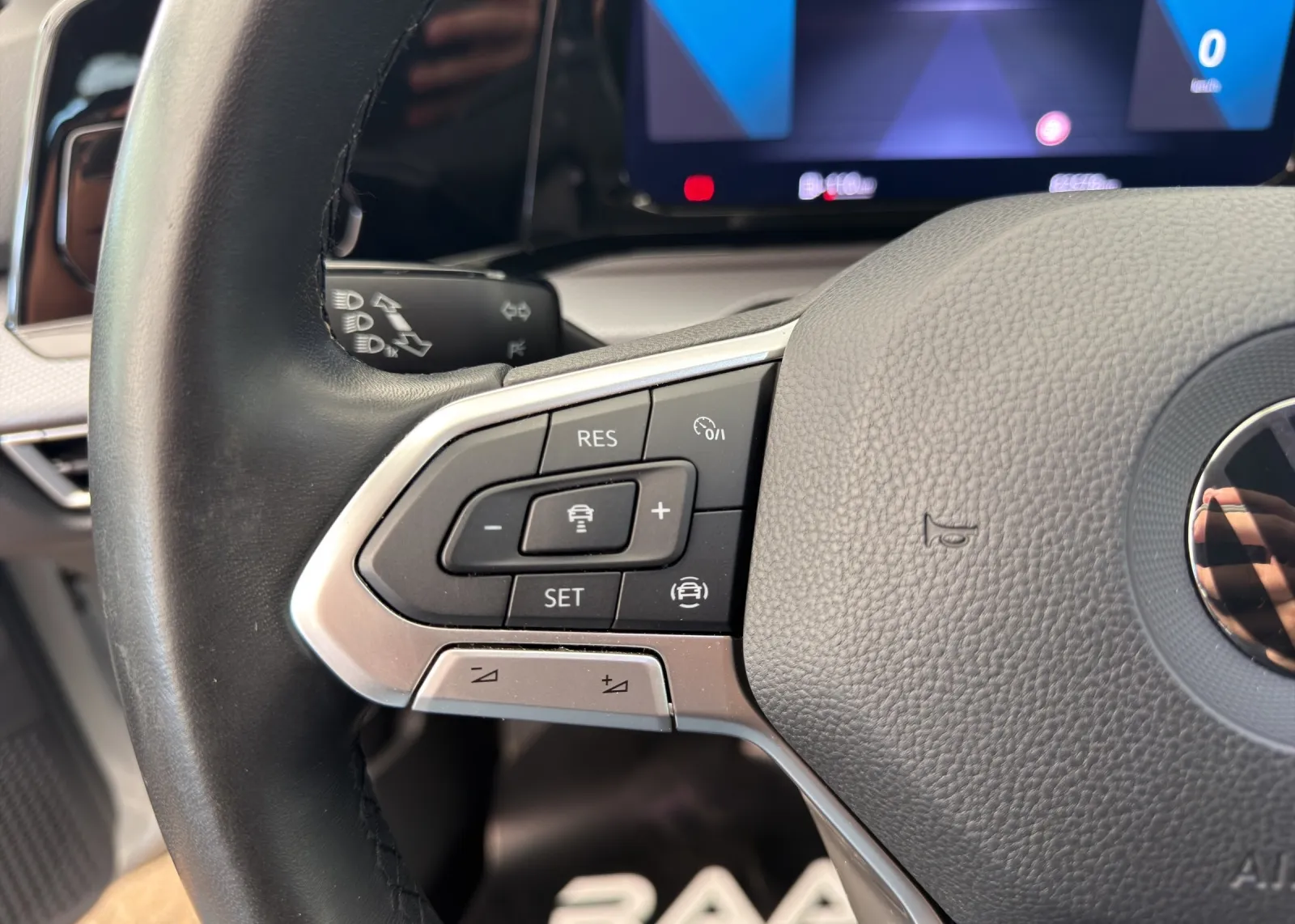 Zunanja slika - Volkswagen Golf - 1,5 TSI - 10