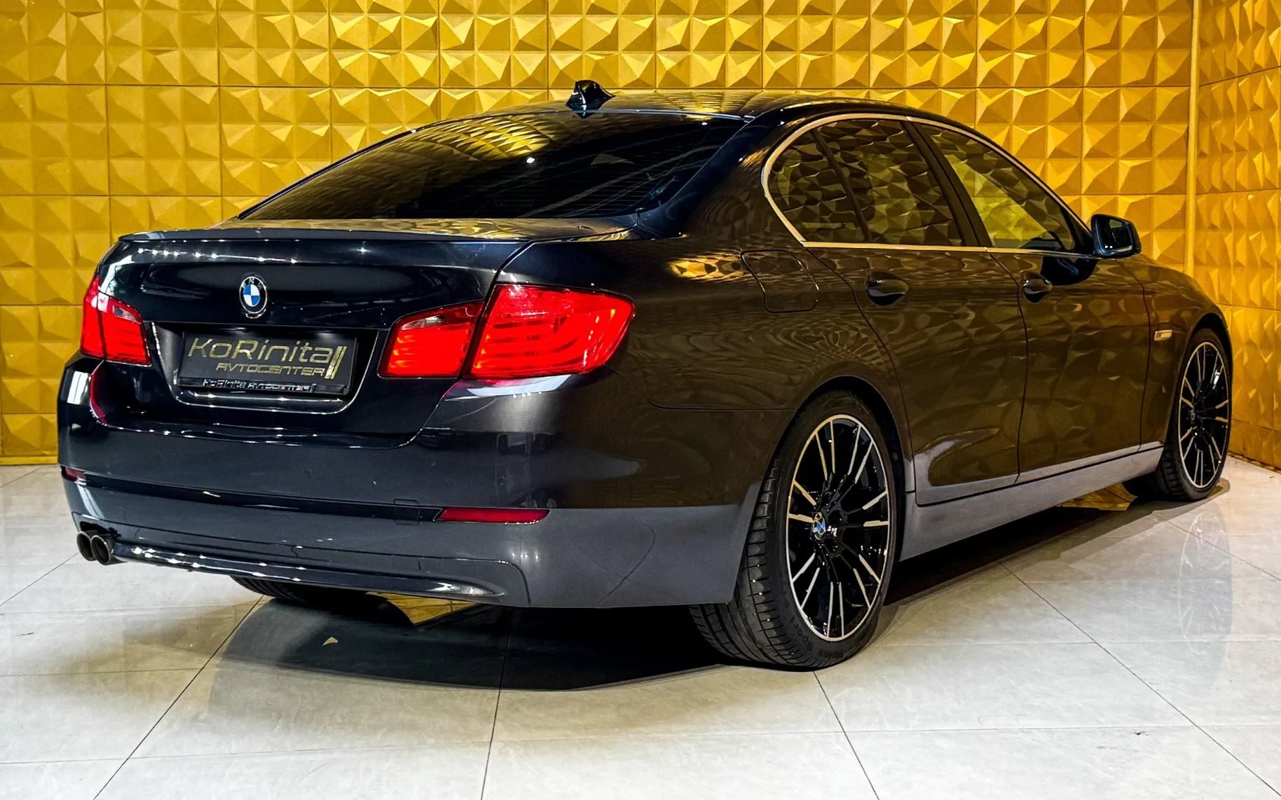 Notranja slika - BMW serija 5: - 525d AUT.-GRETJE-NAVI-TEMP... - 11