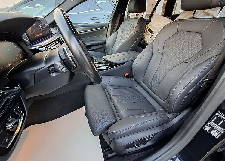 Zunanja slika - BMW Serija 5 - Touring: 520 d  M Sport 2.0 140KW AT8 - 7
