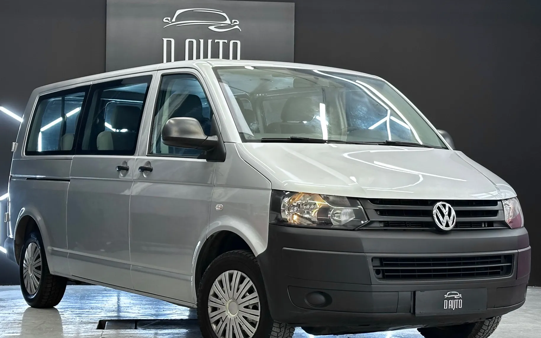 Zunanja slika - VW Transporter - 2.0 TDI 9 SEDEŽEV... - 3