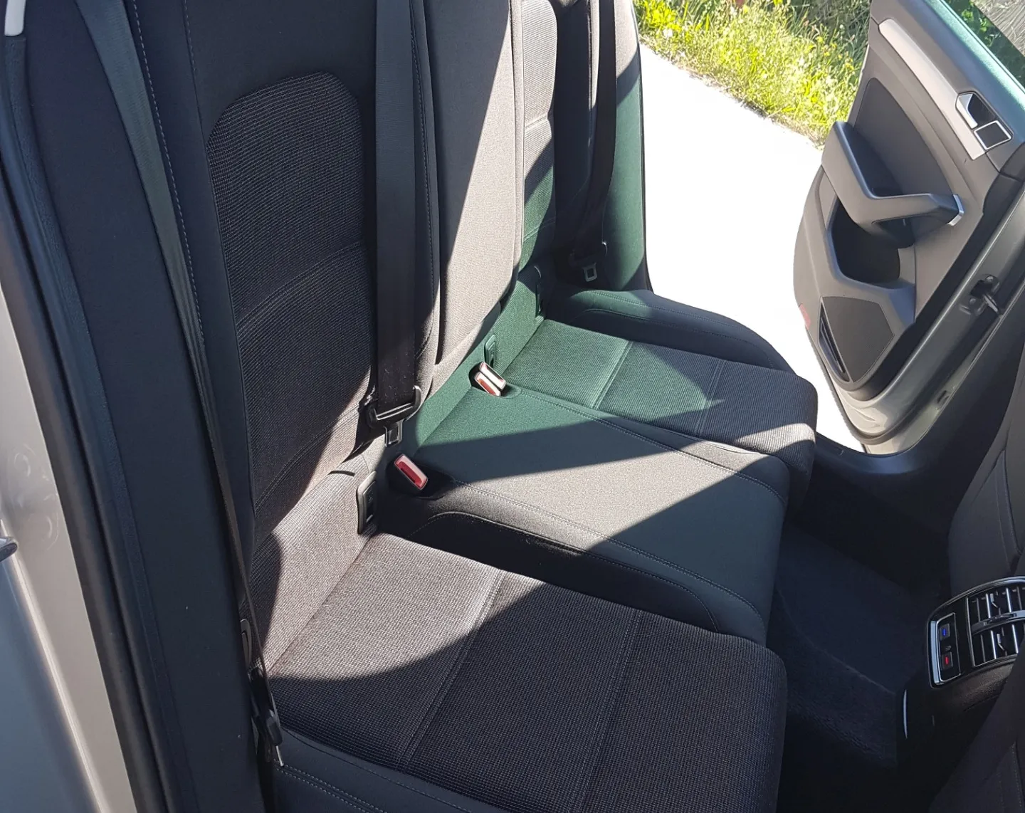 Zunanja slika - VW Passat - 4motion 2,0 TDI BMT Comfortline - 12