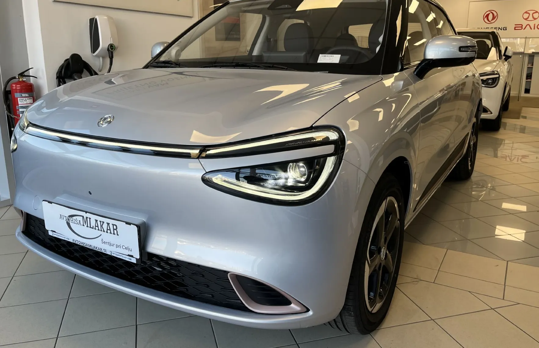 Zunanja slika - Dongfeng Box - 42.3 kWh 70 kW - NA ZALOGI - - 3