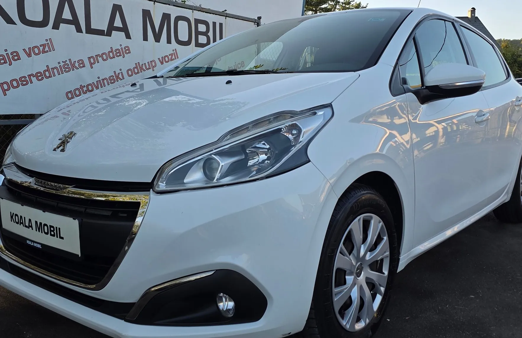 Zunanja slika - Peugeot 208 - 1.2 PURETECH 82 ZASLON-KLIMA-SLOVENSKI-1.LASTNIK - 18