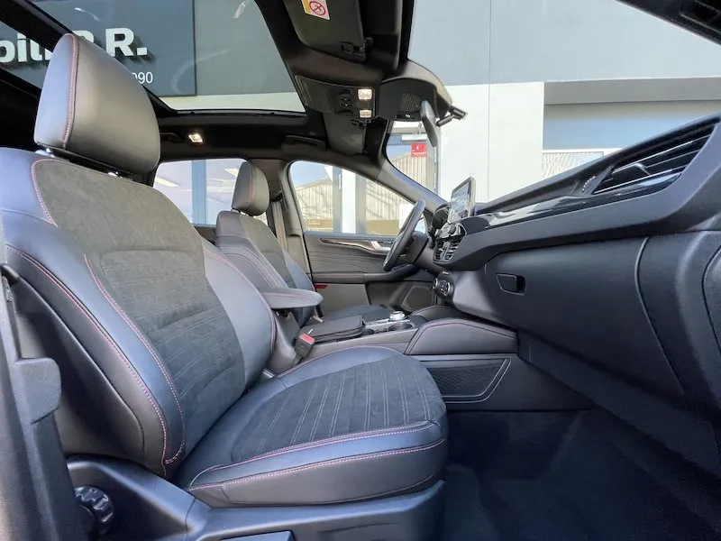 Zunanja slika - Ford Kuga - St-Line X Graphite tech 2.5 Hybrid 190KM FHEV - 12