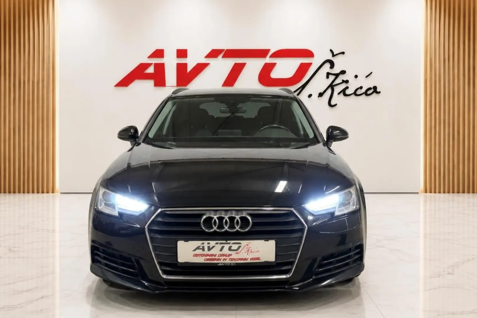 Notranja slika - Audi A4 Avant - 2.0 TDI-BI-XENON-LED-NAVI-TEMPOMAT-PDC - 7
