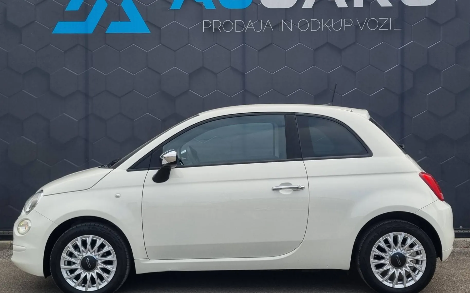 Zunanja slika - Fiat 500 - 1.0 GSE Hybrid 2xLed-Touchscreen-Alu-PDC-Tempomat. - 3