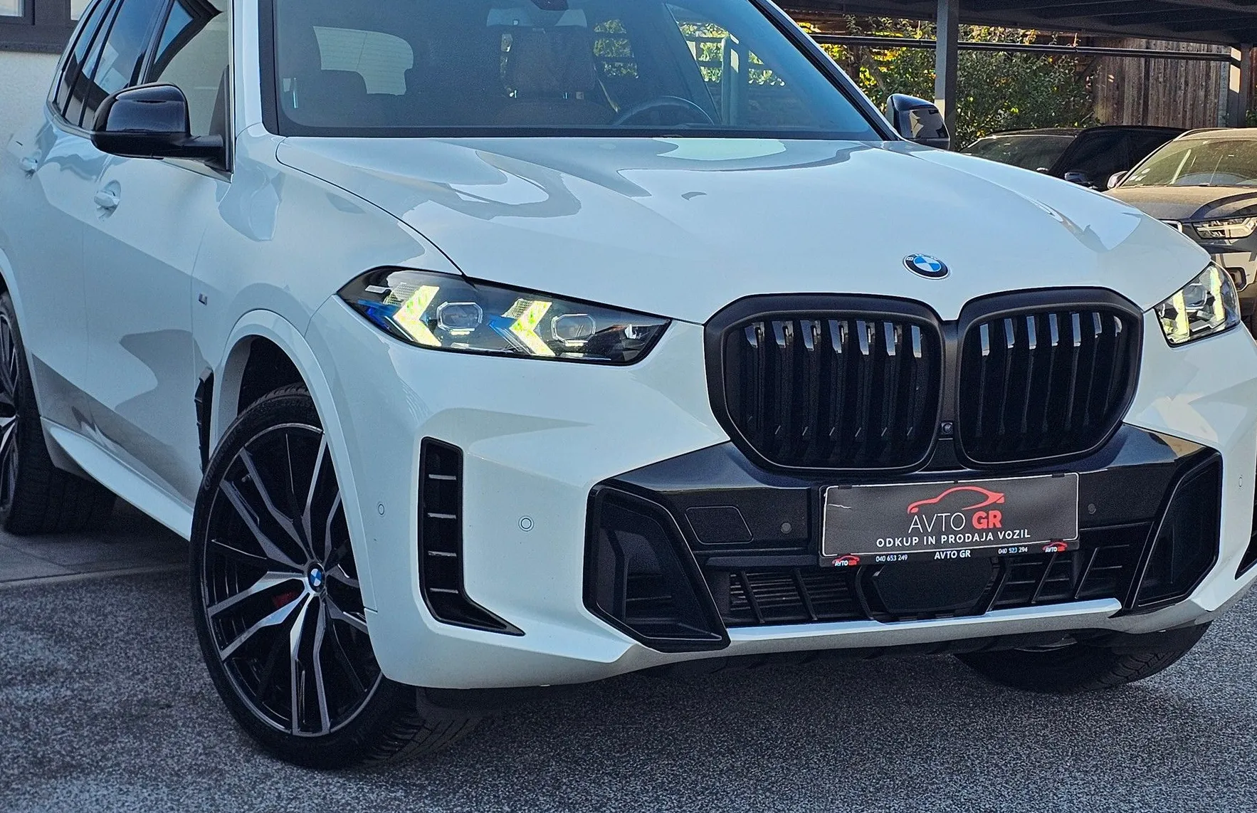 Zunanja slika - BMW X5 - serija : xDrive40i Avt.- Le 49.000km-LED-22COL- HUD-KAM360 - 6