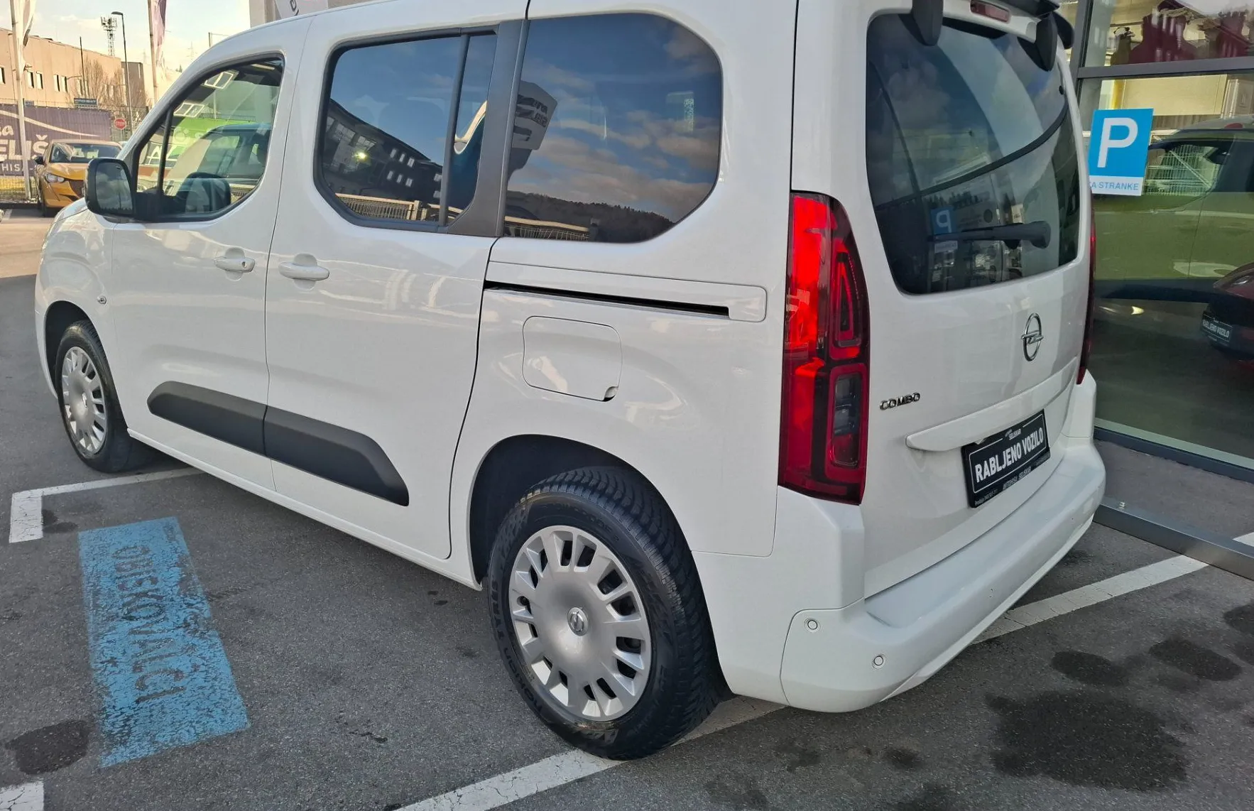 Zunanja slika - Opel Combo - 1.5 HDI 96KW SERVISNA ZGODOVINA + MALO KM - 6