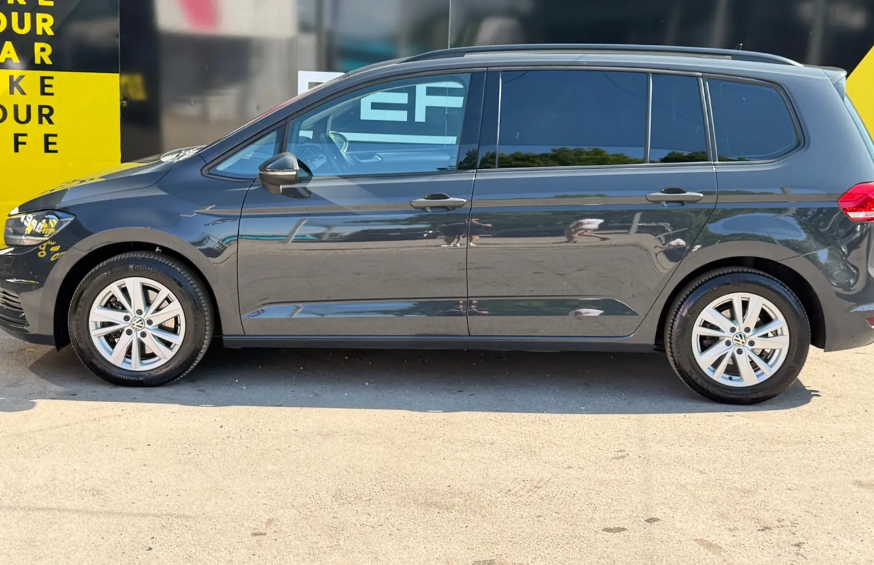 Zunanja slika - VW Touran - 2.0 TDI DSG-7 SEDEŽEV-VIRTUAL-ACC-NAVI-PDC - 8