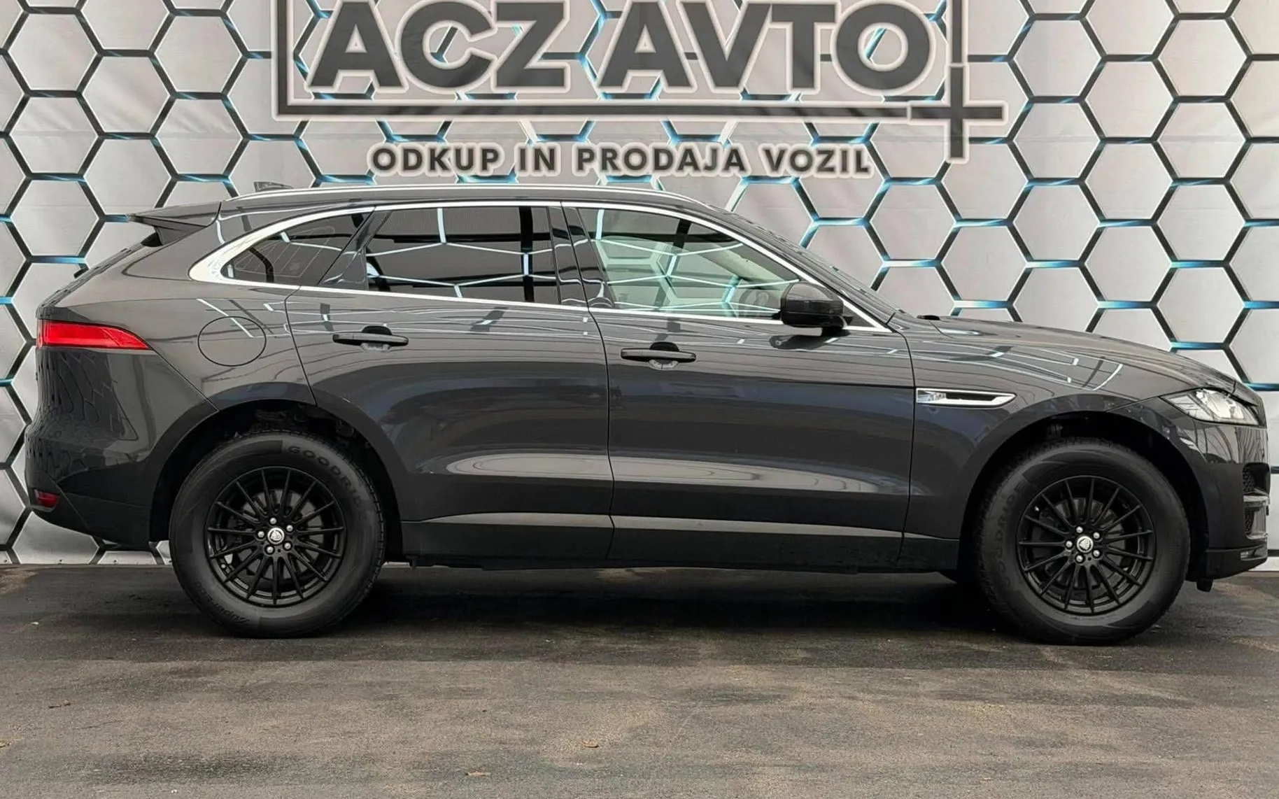 Zunanja slika - Jaguar F-Pace - 2.0 D•4X4•R•FUL LED•NAVI•AMBIENT•PDC•LANE ASSIST• - 5