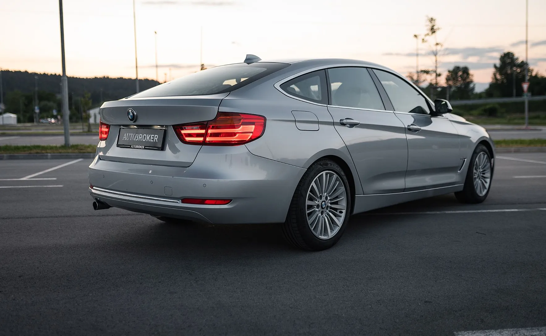 Zunanja slika - BMW Serija 3 - Gran Turismo: 320d xDrive  ACC XEN HUD NAV PDC 18 G6M  Z - 5
