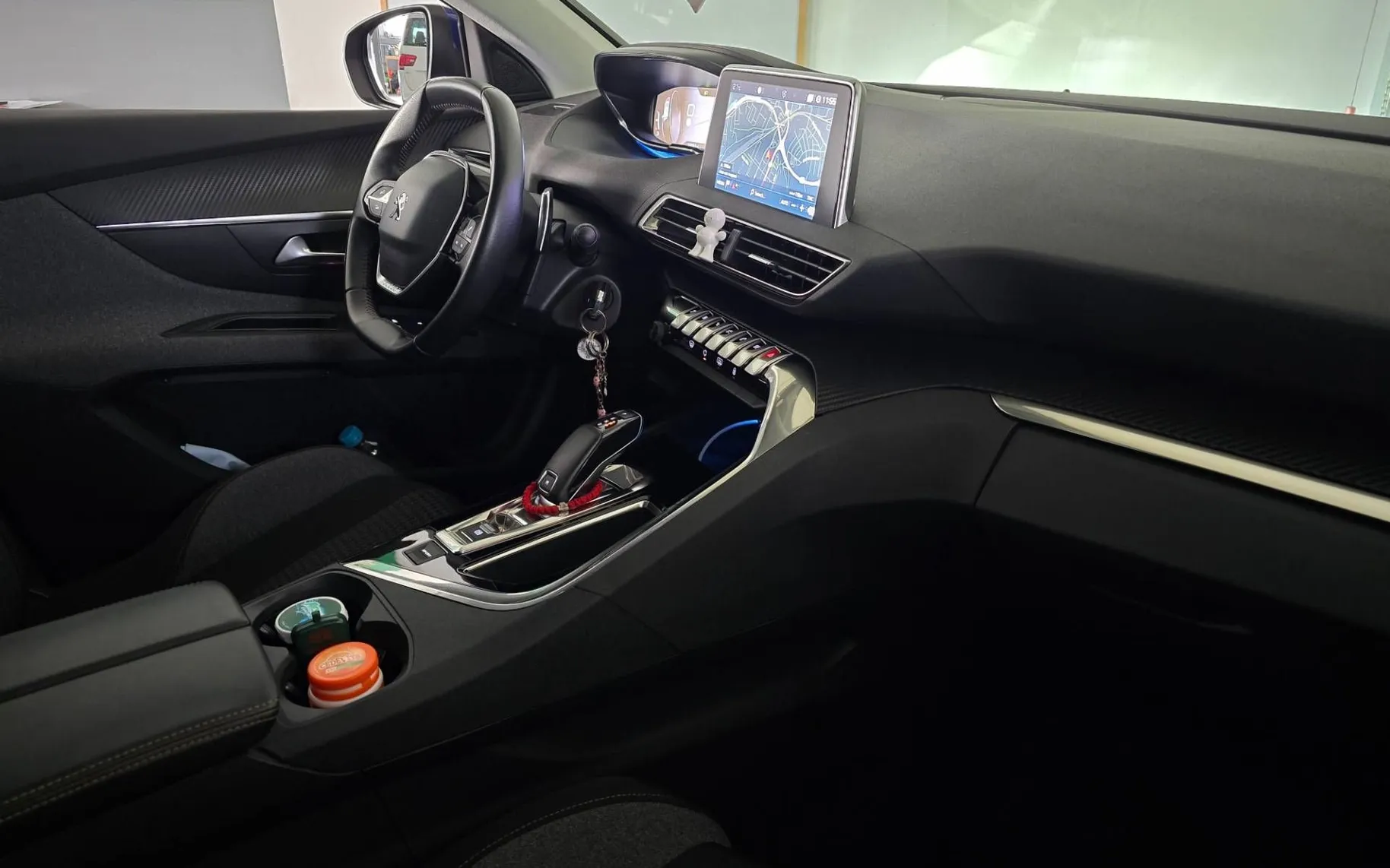 Notranja slika - Peugeot 3008 - 1.2 PureTech 130 Business Avt. - 10