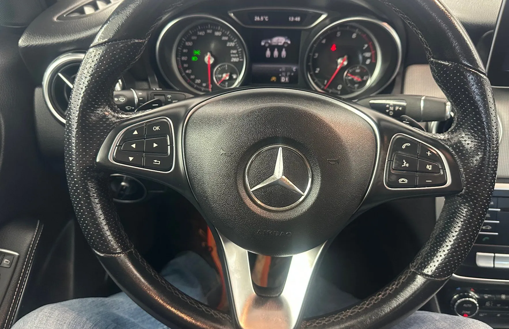 Zunanja slika - Mercedes-Benz GLA-Razred - GLA 180 Avt.KAMERA.USNJE.LED.NAVI. - 5