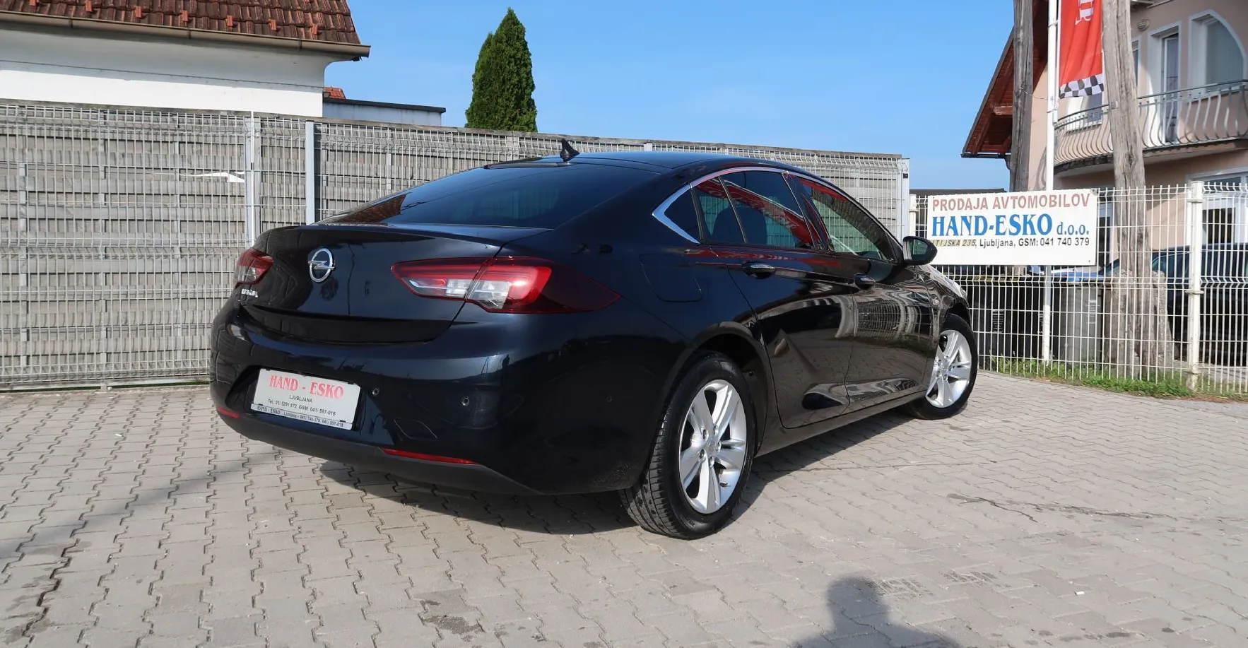 Zunanja slika - Opel Insignia - 1.6 ECOTEC CDTI 81KW INNOVATION-USNJE-KAMERA-LED - 10
